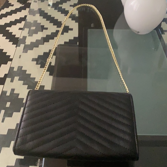 Need money - Picture 3 of 3